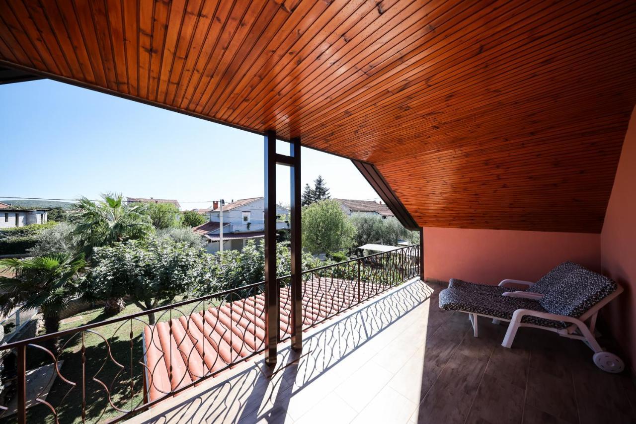 Apartment Ruza Sukošan Dış mekan fotoğraf